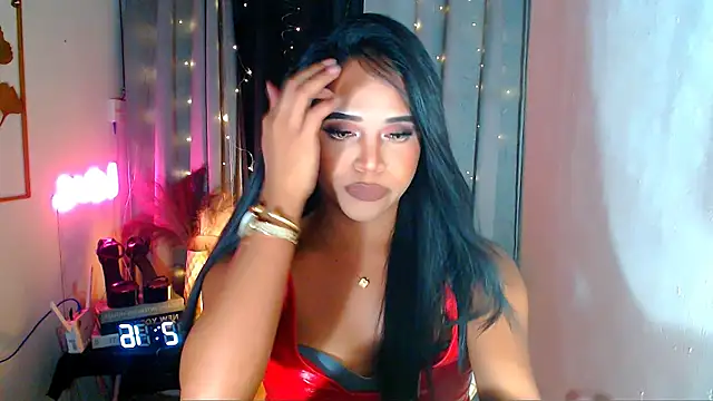 Lorainnelustts online show from 02.27.26