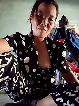 Snapshot of Harmony92 chatting on 09.25.25 Harmony92 online show from 09.25.25