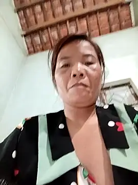 Snapshot of Harmony92 chatting on 10.02.25 Harmony92 online show from 10.02.25