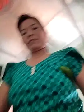 Snapshot of Harmony92 chatting on 10.26.25 Harmony92 online show from 10.26.25