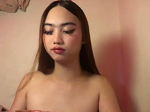 Kiah Wyatt online show from 11.25.25