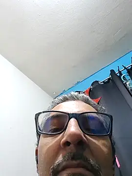 RobertoVip77 online show from 10.21.25
