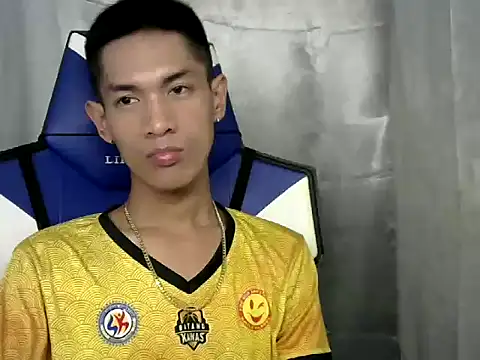 Snapshot of riks_tyler chatting on 09.11.25 riks tyler online show from 09.11.25