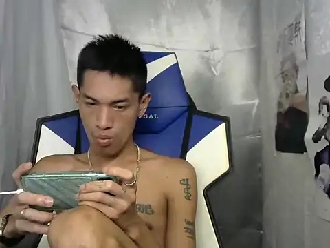 Snapshot of riks_tyler chatting on 09.17.25 riks tyler online show from 09.17.25