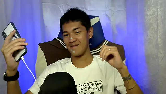 Snapshot of riks_tyler chatting on 10.13.25 riks tyler online show from 10.13.25