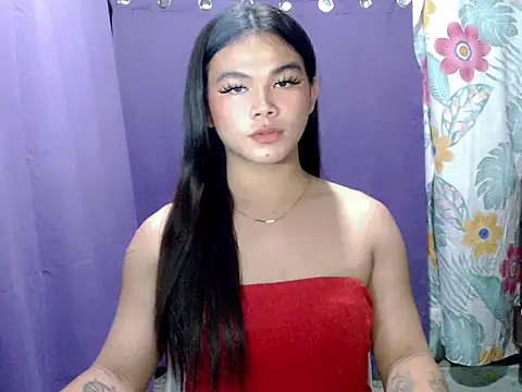 Snapshot of urgirljane chatting on 04.23.26 urgirljane online show from 04.23.26