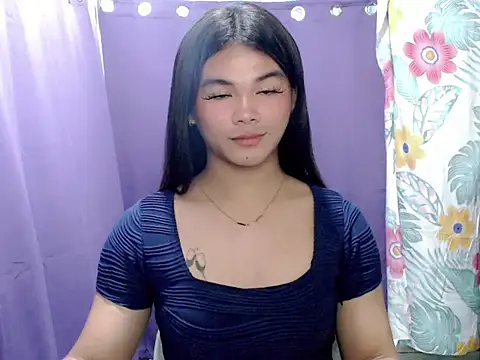 Snapshot of urgirljane chatting on 04.30.26 urgirljane online show from 04.30.26