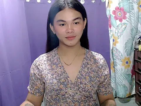 Snapshot of urgirljane chatting on 05.01.26 urgirljane online show from 05.01.26
