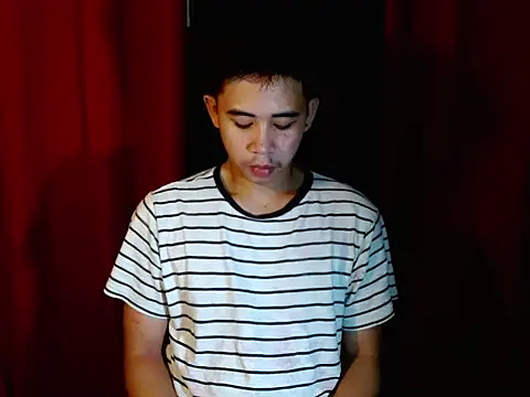 Snapshot of urasianbigcock chatting on 10.31.25 urasianbigcock online show from 10.31.25