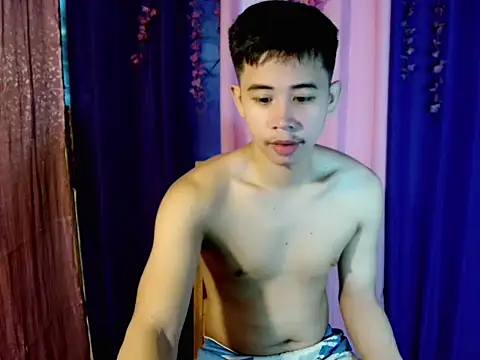 Snapshot of urasianbigcock chatting on 12.02.25 urasianbigcock online show from 12.02.25