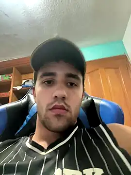 aavrdvh33 online show from 11.12.25