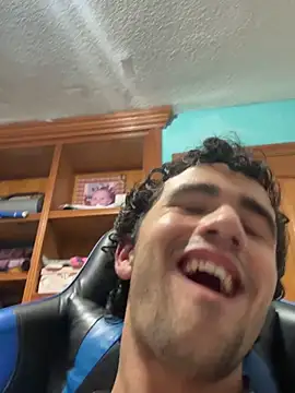 aavrdvh33 online show from 12.23.25