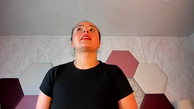 Snapshot of ArielleWilde chatting on 09.21.25 ArielleWilde online show from 09.21.25