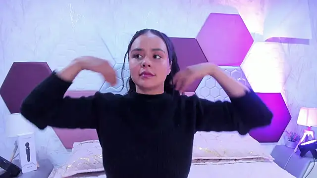 Snapshot of ArielleWilde chatting on 09.23.25 ArielleWilde online show from 09.23.25