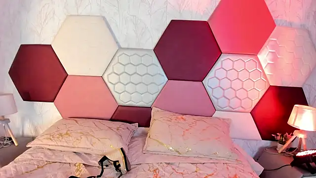 Snapshot of ArielleWilde chatting on 09.29.25 ArielleWilde online show from 09.29.25