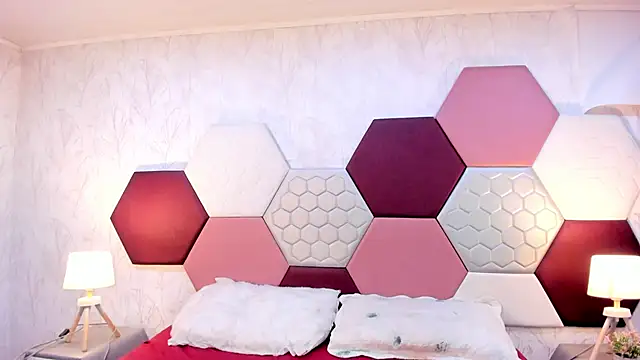 Snapshot of ArielleWilde chatting on 10.13.25 ArielleWilde online show from 10.13.25