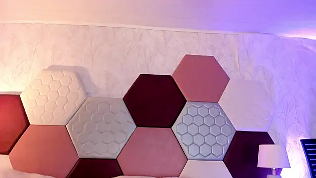 Snapshot of ArielleWilde chatting on 10.20.25 ArielleWilde online show from 10.20.25