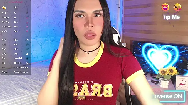 TssluttyNikka online show from 05.13.26