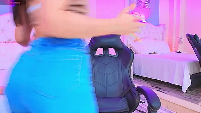 Snapshot of Kya_Wild chatting on 09.20.25 Kya Wild online show from 09.20.25