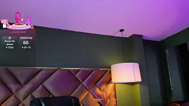 Snapshot of Kya_Wild chatting on 09.27.25 Kya Wild online show from 09.27.25