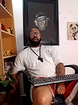 Snapshot of King_Malik chatting on 11.05.25 King Malik online show from 11.05.25