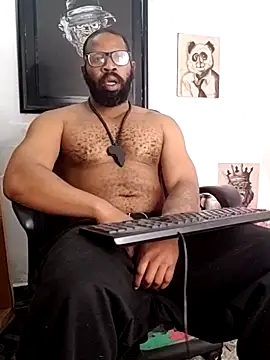 Snapshot of King_Malik chatting on 11.06.25 King Malik online show from 11.06.25