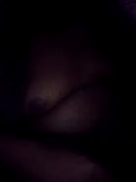 Snapshot of OnlyMoneyIwanT chatting on 11.26.25 OnlyMoneyIwanT online show from 11.26.25