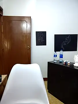 SeleneLuminari8 online show from 11.28.25