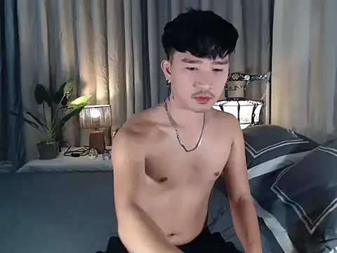 cute richard24 online show from 11.15.25