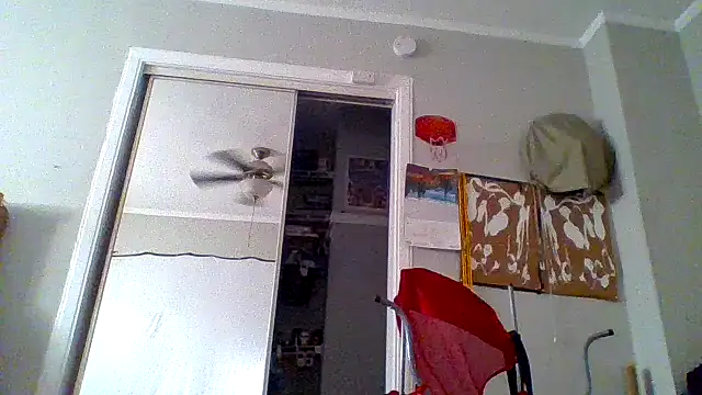 Snapshot of JezOne555 chatting on 10.06.25 JezOne555 online show from 10.06.25