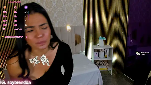 Rosalind tay online show from 09.27.25