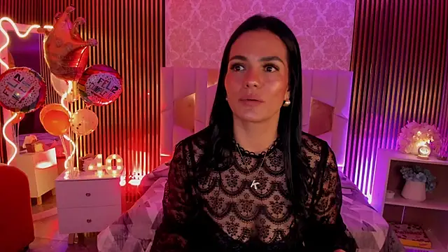 Rosalind tay online show from 10.11.25