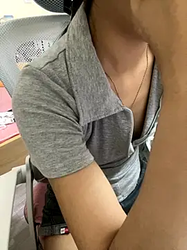 Mina048 online show from 10.11.25