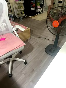 Mina048 online show from 10.14.25