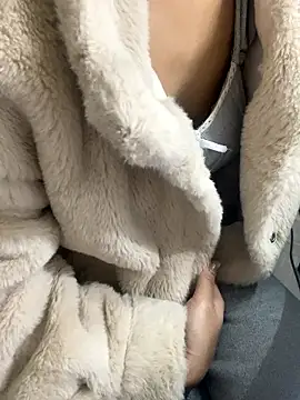 Snapshot of Mina048 chatting on 01.12.26 Mina048 online show from 01.12.26