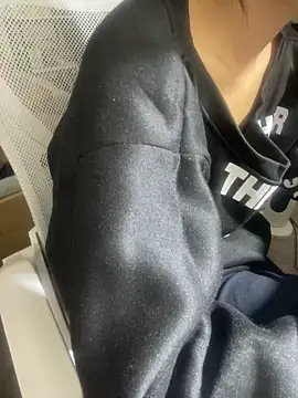 Snapshot of Mina048 chatting on 01.15.26 Mina048 online show from 01.15.26