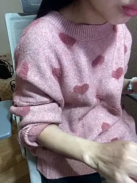 Snapshot of Mina048 chatting on 02.21.26 Mina048 online show from 02.21.26