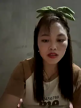 Snapshot of MychuSweet chatting on 11.15.25 MychuSweet online show from 11.15.25