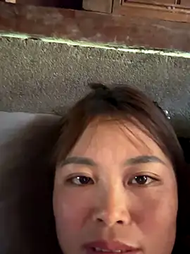 Snapshot of MychuSweet chatting on 12.01.25 MychuSweet online show from 12.01.25