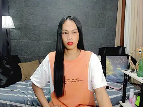 Savanna White online show from 10.02.25