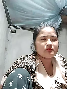 Snapshot of BigBoobs186 chatting on 10.24.25 BigBoobs186 online show from 10.24.25