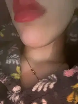 Snapshot of Mimisixo chatting on 11.03.25 Mimisixo online show from 11.03.25