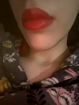 Snapshot of Mimisixo chatting on 11.30.25 Mimisixo online show from 11.30.25