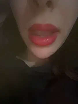 Snapshot of Mimisixo chatting on 12.01.25 Mimisixo online show from 12.01.25