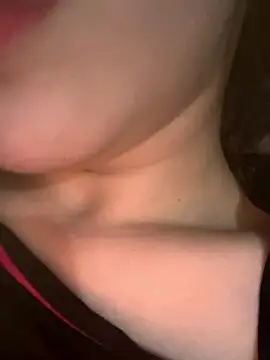 Snapshot of Mimisixo chatting on 01.15.26 Mimisixo online show from 01.15.26