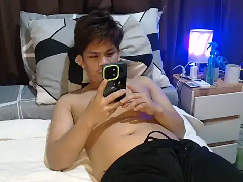 Snapshot of cumwhat_me chatting on 06.25.26 cumwhat me online show from 06.25.26