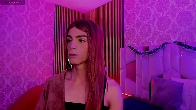 LIHIAN TAY online show from 11.23.25