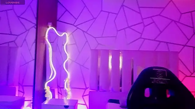 LIHIAN TAY online show from 03.30.26