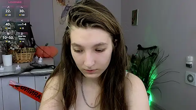 Mia Myles online show from 10.25.25