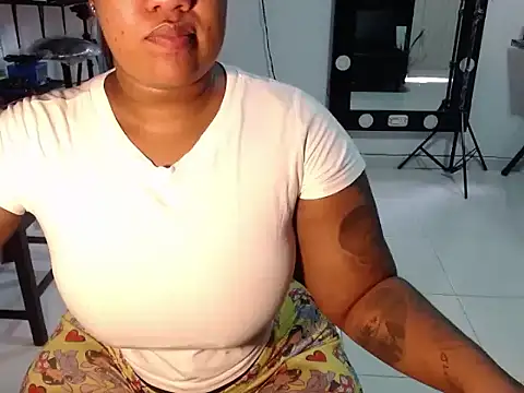 Snapshot of Sam_Blue chatting on 02.09.26 Sam Blue online show from 02.09.26